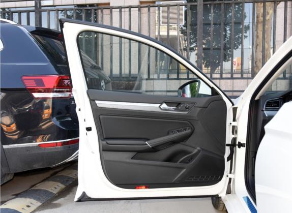 凌渡 2021款 改款 280TSI DSG舒适版 车厢座椅   前门板