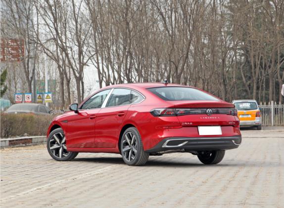 凌渡 2022款 凌渡L 280TSI DSG酷辣版 外观   斜后