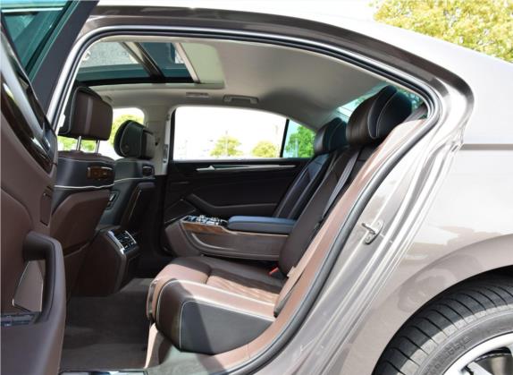 辉昂 2016款 480 V6 四驱行政旗舰版 车厢座椅   后排空间