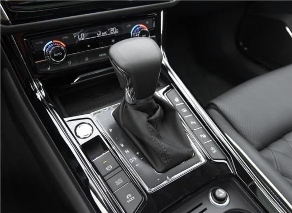 辉昂 2018款 380TSI 两驱旗舰版 中控类   挡把