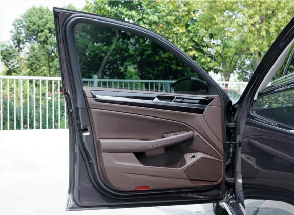 辉昂 2018款 480 V6 四驱豪华版 车厢座椅   前门板