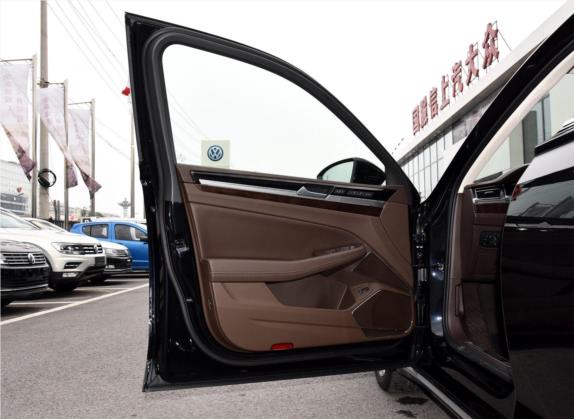 辉昂 2018款 480 V6 四驱至尊旗舰版 车厢座椅   前门板