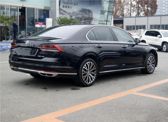 辉昂 2018款 改款 380TSI 两驱豪华版 外观   斜后