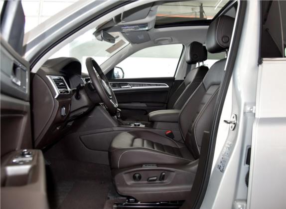 途昂 2017款 530 V6 四驱旗舰版 车厢座椅   前排空间