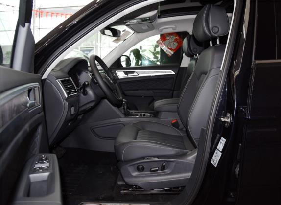 途昂 2019款 530 V6 四驱旗舰版 国VI 车厢座椅   前排空间