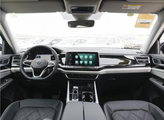 途昂 2022款 380TSI 四驱尊崇旗舰版 中控类   中控全图