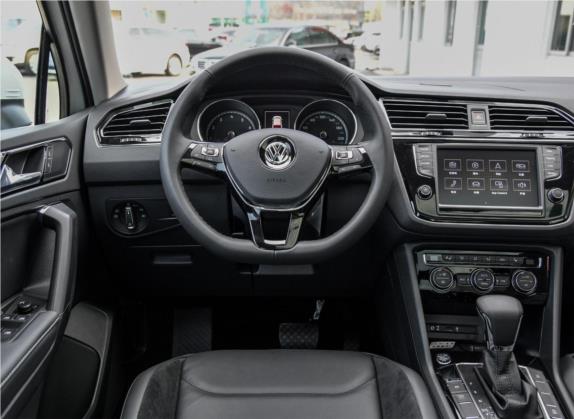 途观L 2018款 330TSI 自动两驱豪华版 中控类   驾驶位
