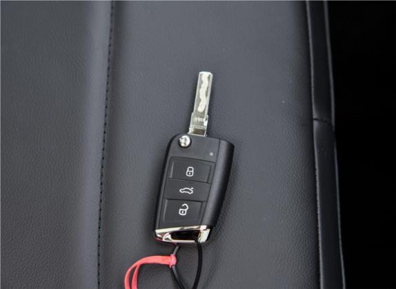 途观L 2018款 330TSI 自动两驱豪华版 其他细节类   钥匙