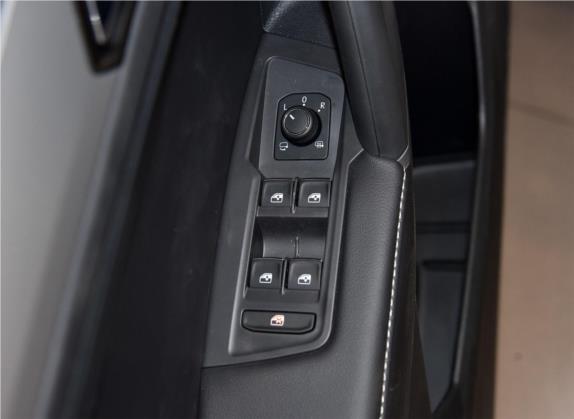 途观L 2018款 改款 330TSI 自动两驱舒适版 车厢座椅   门窗控制