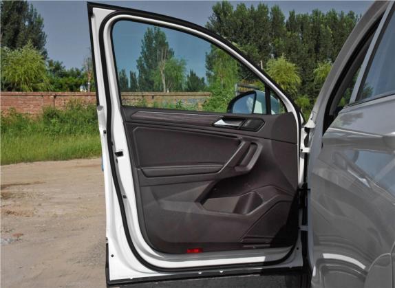 途观L 2018款 改款 330TSI 自动两驱豪华版 车厢座椅   前门板