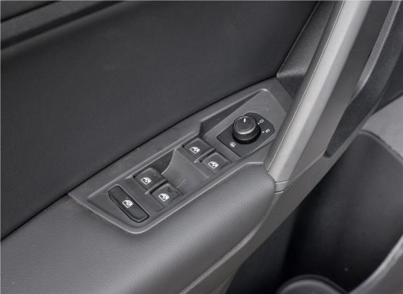途观L 2019款 330TSI 自动两驱风尚版 国VI 车厢座椅   门窗控制