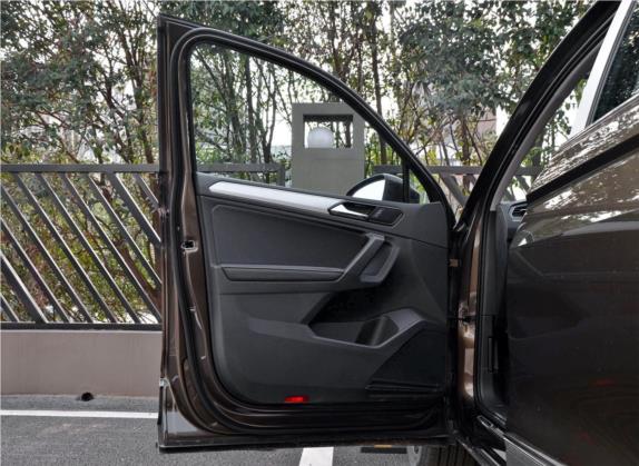 途观L 2019款 280TSI 自动两驱全景舒适版 国V 车厢座椅   前门板