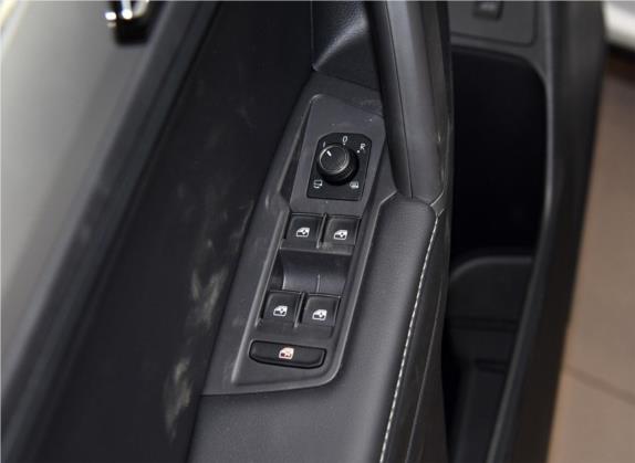 途观L 2019款 380TSI 自动四驱智动豪华版 国V 车厢座椅   门窗控制