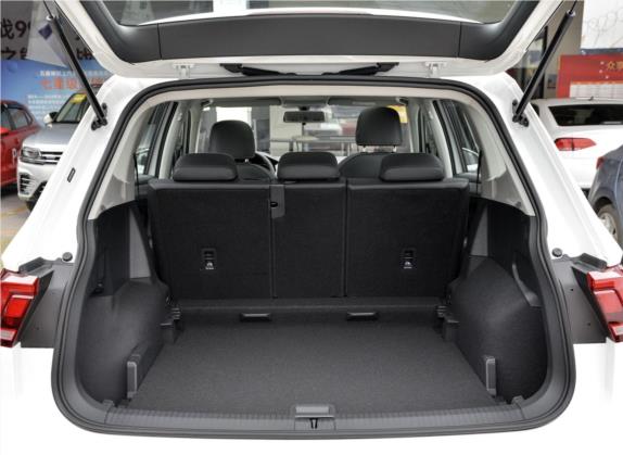 途观L 2019款 280TSI 自动两驱全景舒适版 国VI 车厢座椅   后备厢