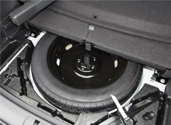 途观L 2019款 380TSI 自动四驱R-Line旗舰版7座 国VI 其他细节类   备胎