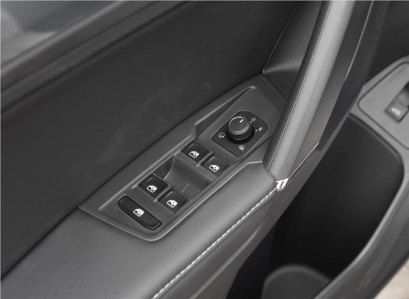 途观L 2019款 380TSI 自动四驱R-Line旗舰版7座 国VI 车厢座椅   门窗控制