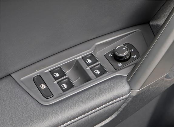 途观L 2019款 改款 330TSI 自动两驱全景舒适版 国VI 车厢座椅   门窗控制