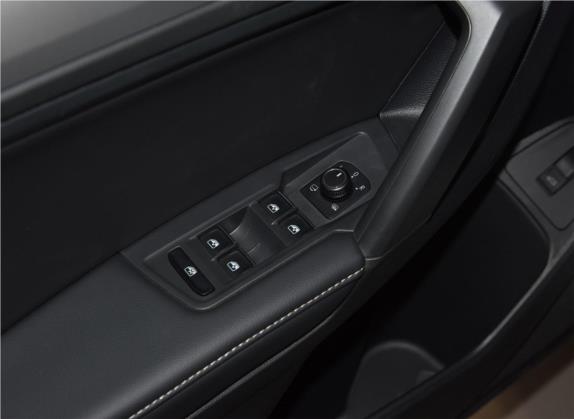 途观L 2019款 改款 330TSI 自动两驱智动豪华版 国V 车厢座椅   门窗控制