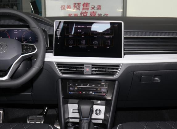 途观L 2022款 380TSI 自动四驱R-Line越享版7座 中控类   中控台