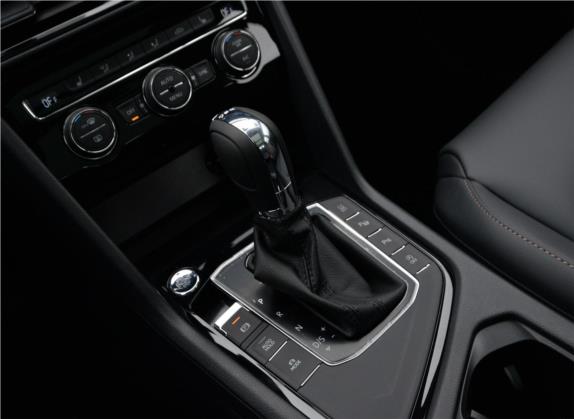 途岳 2020款 280TSI 两驱旗舰版 国VI 中控类   挡把