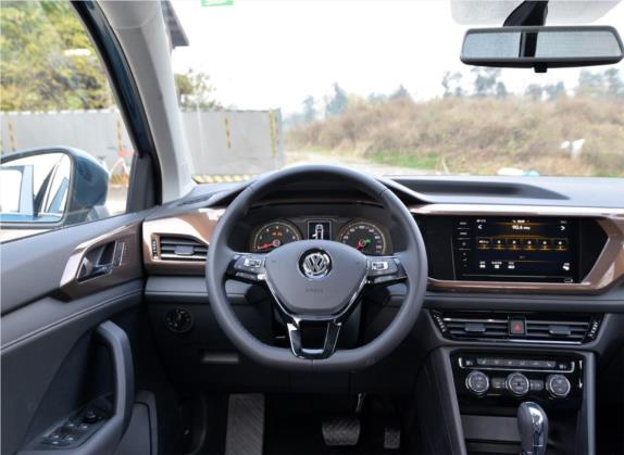 途岳 2020款 330TSI 四驱豪华版PLUS 国VI 中控类   驾驶位