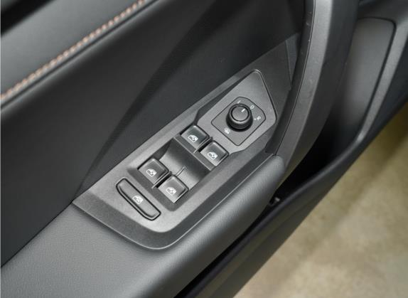途岳 2021款 280TSI 两驱舒适版 车厢座椅   门窗控制