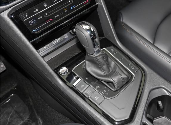 途岳 2021款 280TSI 两驱豪华版 中控类   挡把