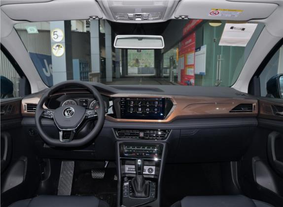 途岳 2021款 330TSI 四驱豪华版PLUS 中控类   中控全图