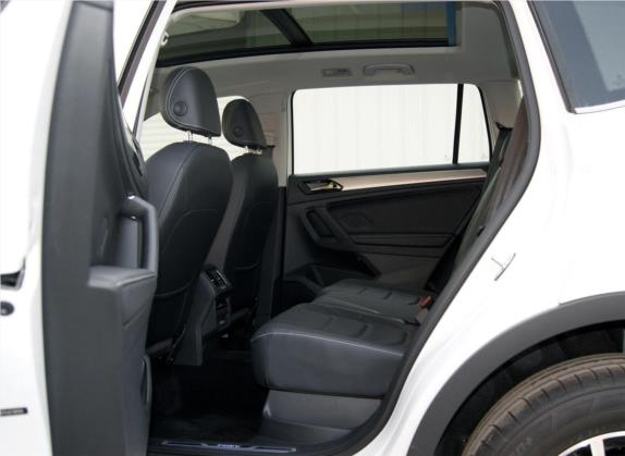 途观L新能源 2019款 430PHEV 混动豪华版 车厢座椅   后排空间