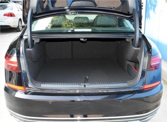 帕萨特新能源 2019款 430PHEV 混动豪华版 车厢座椅   后备厢