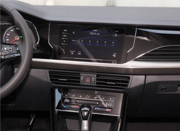 帕萨特新能源 2020款 430PHEV 混动精英版 国VI 中控类   中控台