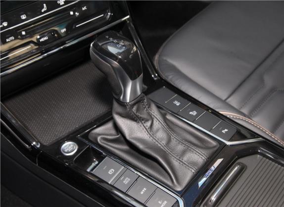 帕萨特新能源 2020款 430PHEV 混动精英版 国VI 中控类   挡把