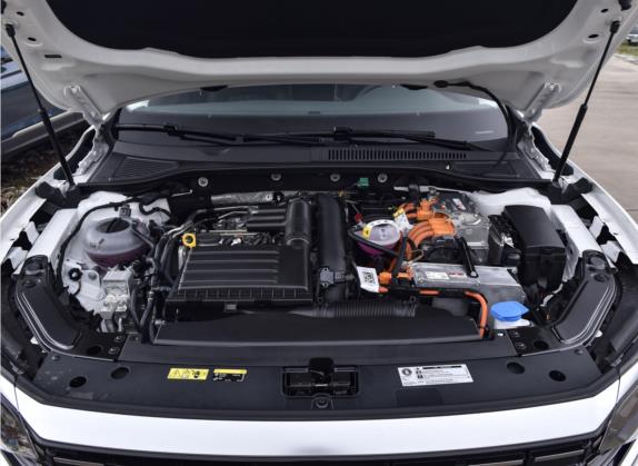 帕萨特新能源 2022款 430PHEV 混动豪华版 其他细节类   发动机舱