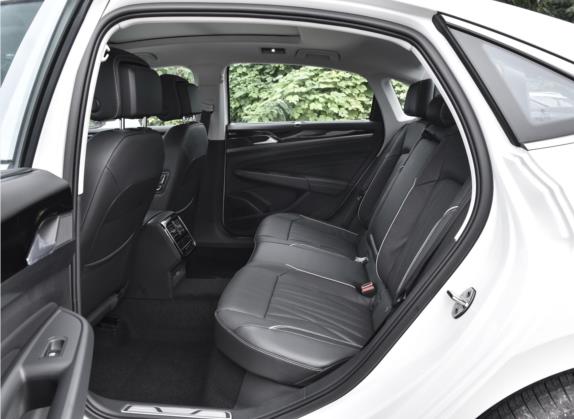 帕萨特新能源 2022款 430PHEV 混动豪华版 车厢座椅   后排空间