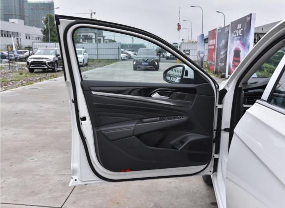 帕萨特新能源 2022款 430PHEV 混动豪华版 车厢座椅   前门板