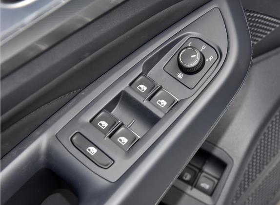 帕萨特新能源 2022款 430PHEV 混动精英版 车厢座椅   门窗控制