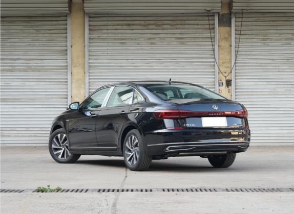 帕萨特新能源 2023款 430PHEV 混动豪华版 外观   斜后