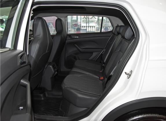 途铠 2020款 280TSI DSG舒适版 车厢座椅   后排空间