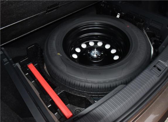 途昂X 2019款 380TSI 四驱豪华版 其他细节类   备胎