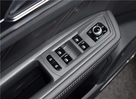 途昂X 2019款 380TSI 四驱豪华版 车厢座椅   门窗控制