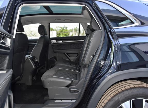 途昂X 2019款 530 V6 四驱尊崇豪华版 车厢座椅   后排空间