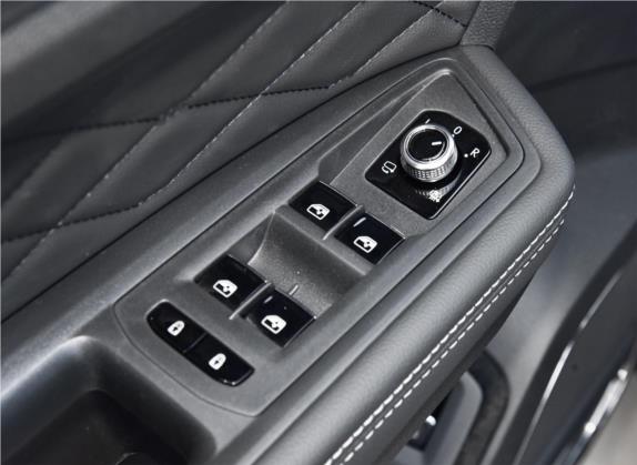 途昂X 2019款 530 V6 四驱尊崇豪华版 车厢座椅   门窗控制