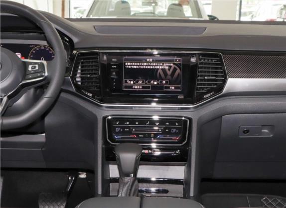 途昂X 2020款 330TSI 两驱尊崇豪华版 中控类   中控台