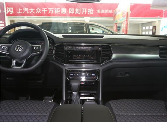 途昂X 2020款 380TSI 四驱豪华版 中控类   中控台