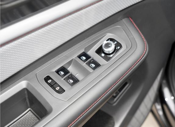 途昂X 2022款 330TSI 两驱豪华版 车厢座椅   门窗控制