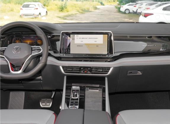 途昂X 2023款 380TSI 四驱尊崇豪华版 中控类   中控台