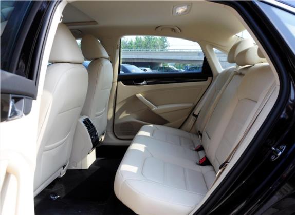 帕萨特 2011款 1.4TSI 手动尊荣版 车厢座椅   后排空间