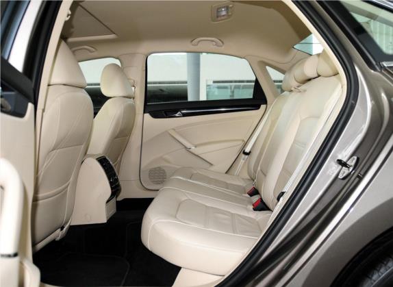 帕萨特 2011款 1.8TSI 自动尊荣版 车厢座椅   后排空间
