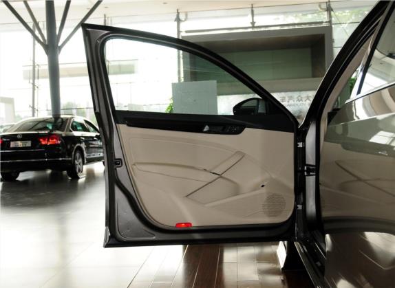 帕萨特 2011款 1.8TSI 自动尊荣版 车厢座椅   前门板
