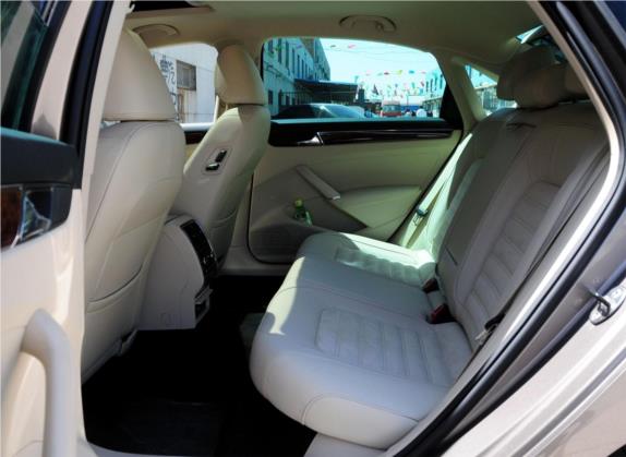 帕萨特 2011款 2.0TSI DSG至尊版 车厢座椅   后排空间